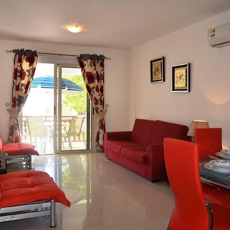 Ground Floor One Bedroom Apartment B2, 3 Pools, Free Wifi Peja Zewnętrze zdjęcie