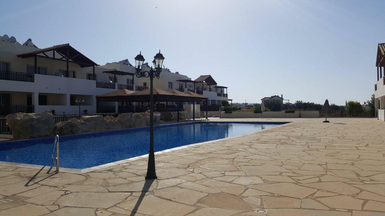 Ground Floor One Bedroom Apartment B2, 3 Pools, Free Wifi Peja Zewnętrze zdjęcie