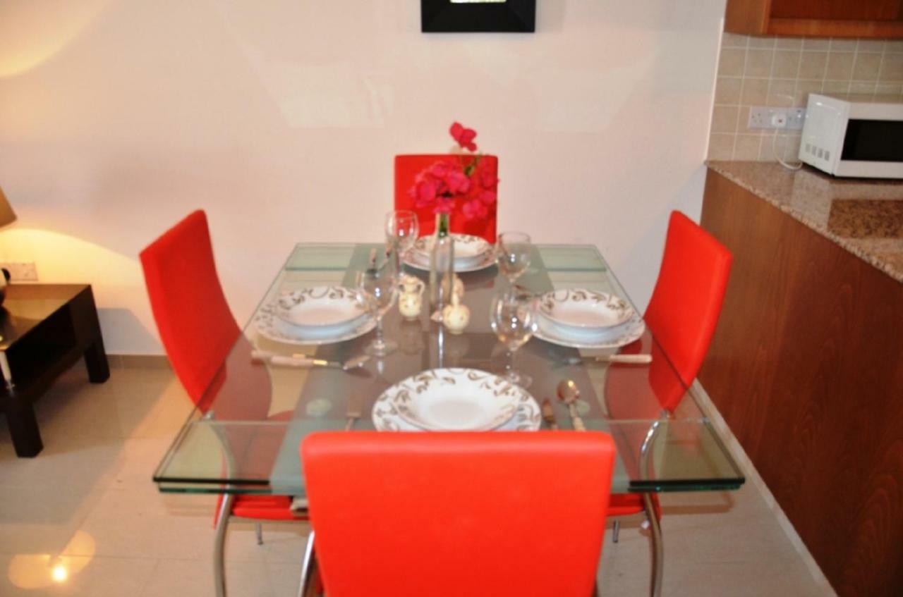 Ground Floor One Bedroom Apartment B2, 3 Pools, Free Wifi Peja Zewnętrze zdjęcie